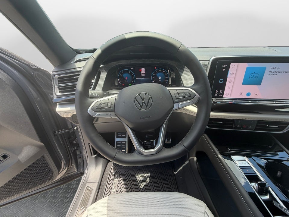 2026 Volkswagen Atlas Cross Sport SEL Premium R-Line
