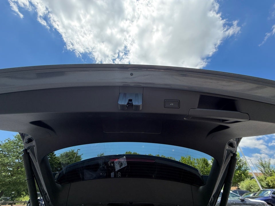 2026 Volkswagen Atlas Cross Sport SEL Premium R-Line