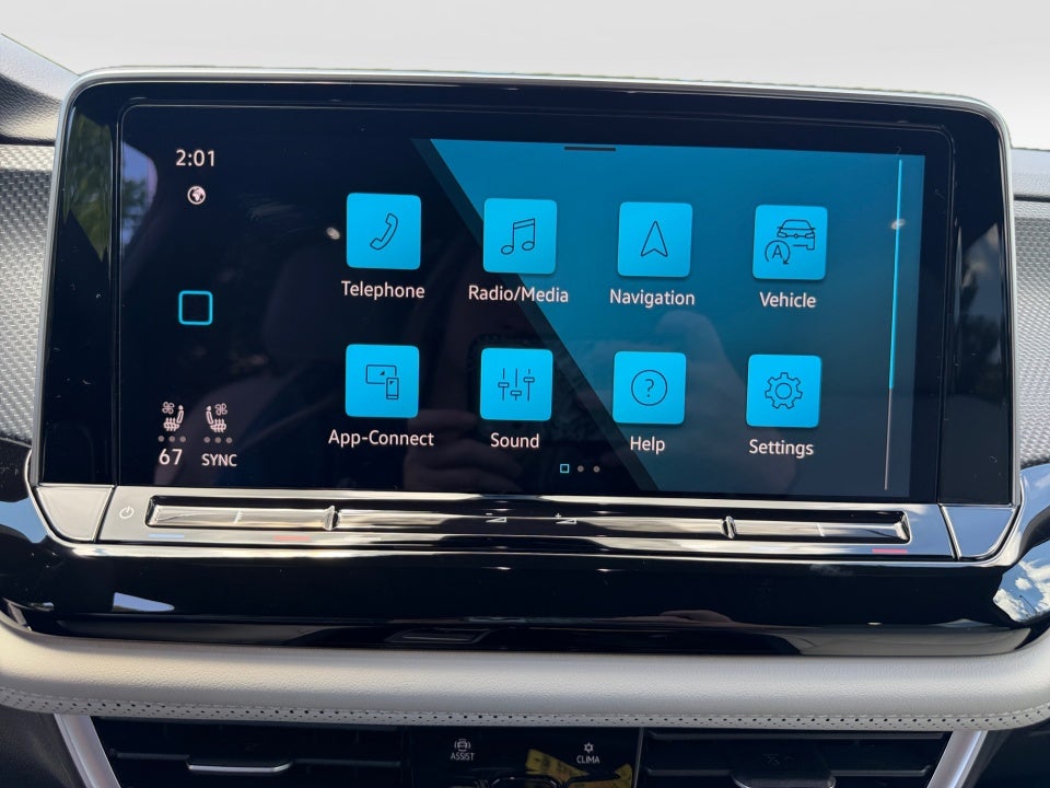 2026 Volkswagen Atlas Cross Sport SEL Premium R-Line
