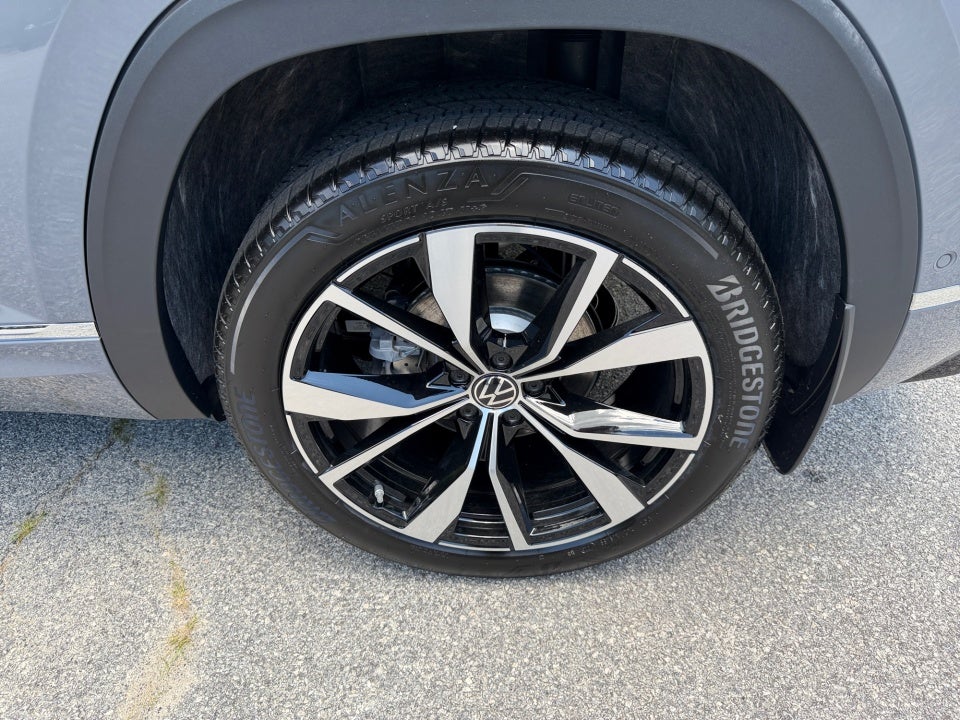 2026 Volkswagen Atlas Cross Sport SEL Premium R-Line