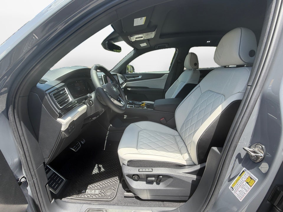 2026 Volkswagen Atlas Cross Sport SEL Premium R-Line