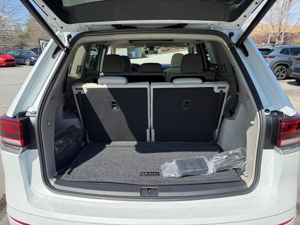 2026 Volkswagen Atlas SEL Premium R-Line