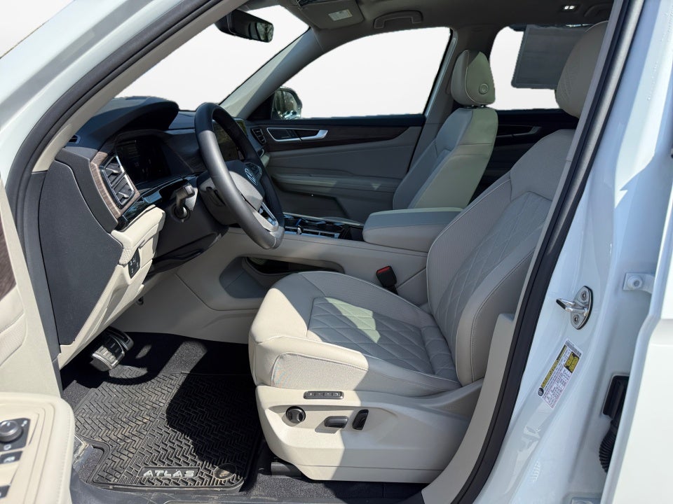 2026 Volkswagen Atlas SEL Premium R-Line