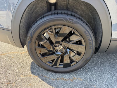 2026 Volkswagen Atlas SE with Technology