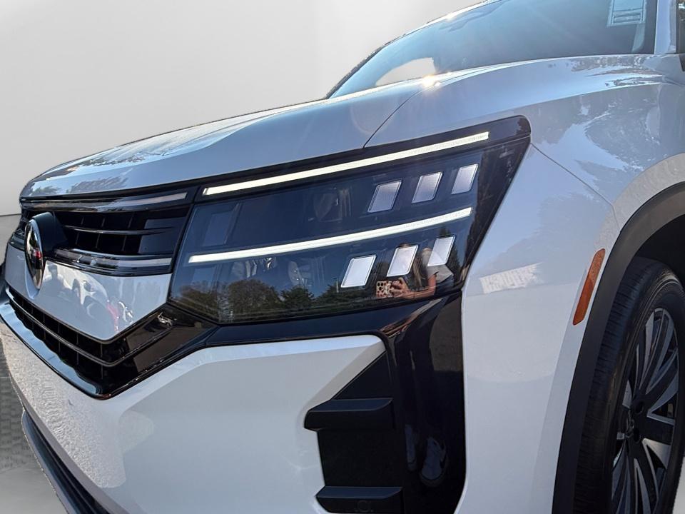 2027 Volkswagen Atlas SE w/Technology