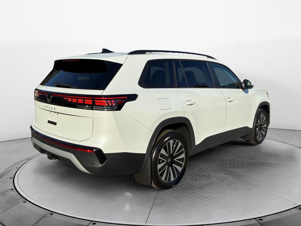 2027 Volkswagen Atlas SE w/Technology