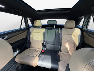 2026 Volkswagen Atlas Cross Sport SE with Technology