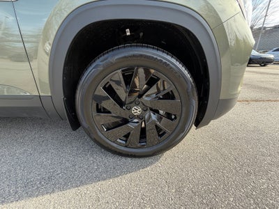 2026 Volkswagen Atlas Cross Sport SE with Technology