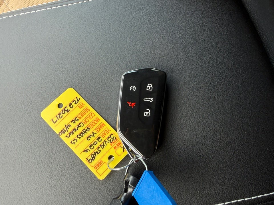 2026 Volkswagen Atlas Cross Sport 2.0T SE w/Technology