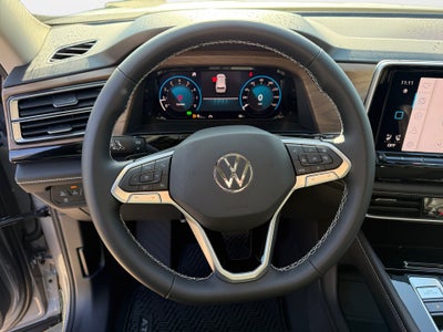 2026 Volkswagen Atlas SE with Technology
