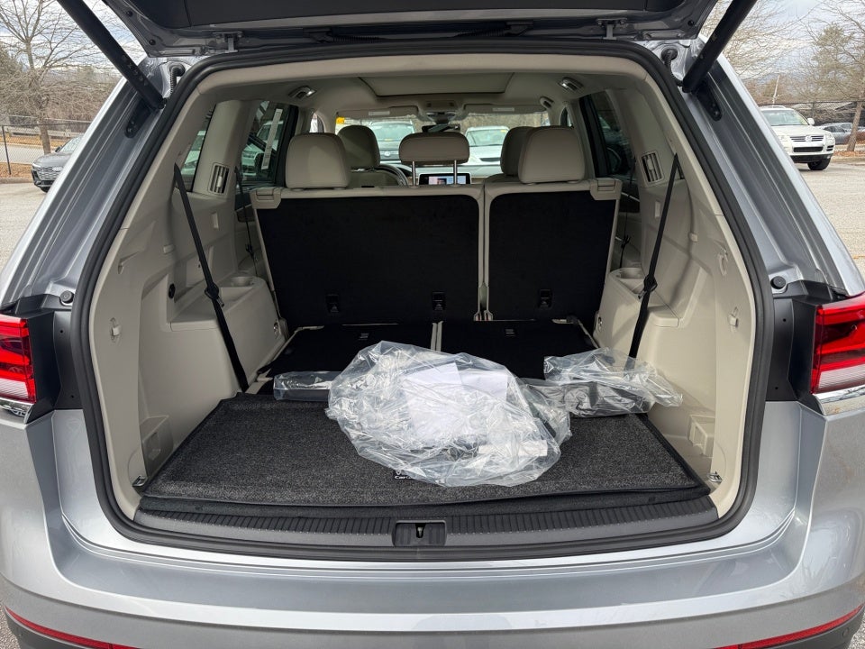 2026 Volkswagen Atlas SE with Technology