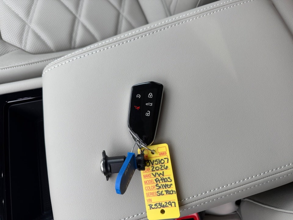 2026 Volkswagen Atlas SE with Technology