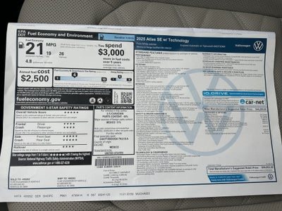 2025 Volkswagen Atlas 2.0T SE w/Technology