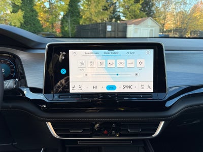 2026 Volkswagen Atlas Cross Sport 2.0T SE