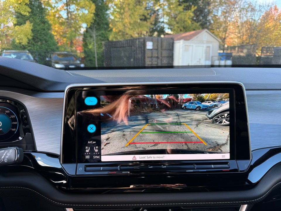 2026 Volkswagen Atlas Cross Sport 2.0T SE