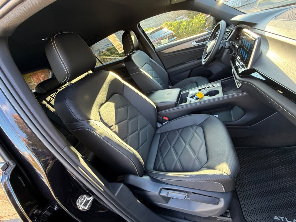 2026 Volkswagen Atlas Cross Sport 2.0T SE