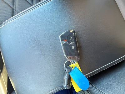 2026 Volkswagen Atlas Cross Sport 2.0T SE