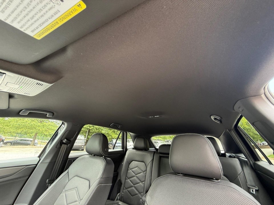 2026 Volkswagen Atlas Cross Sport 2.0T SE