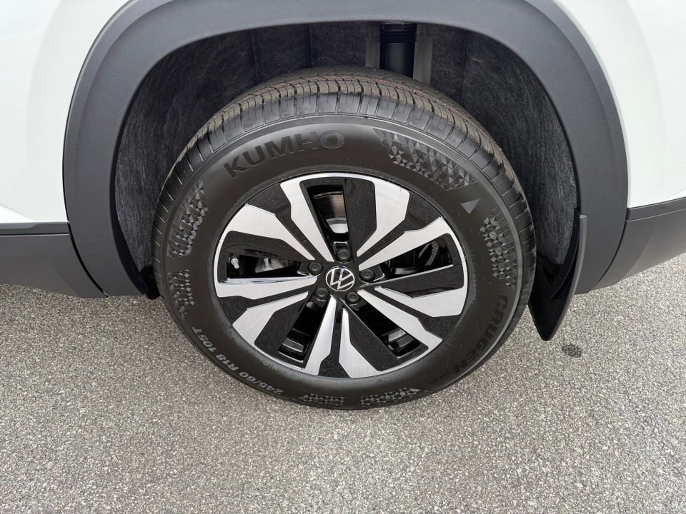 2026 Volkswagen Atlas Cross Sport SE