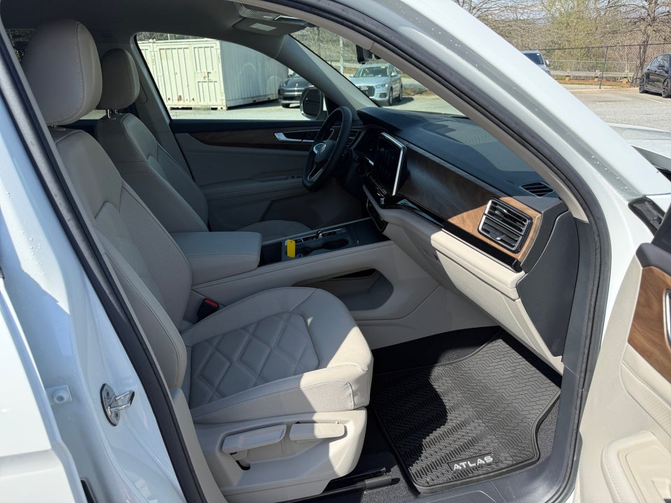 2026 Volkswagen Atlas SE