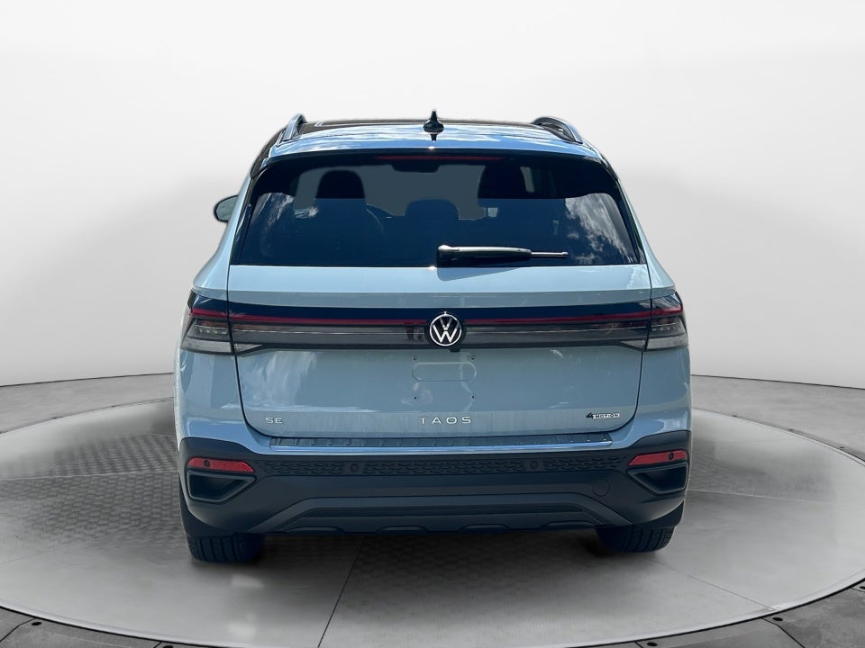 2025 Volkswagen Taos SE Black