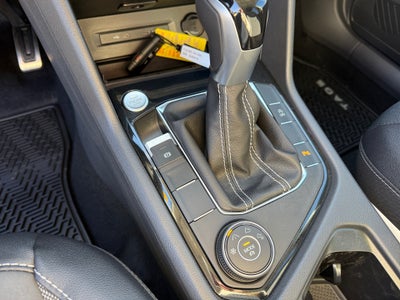 2026 Volkswagen Taos SE Black