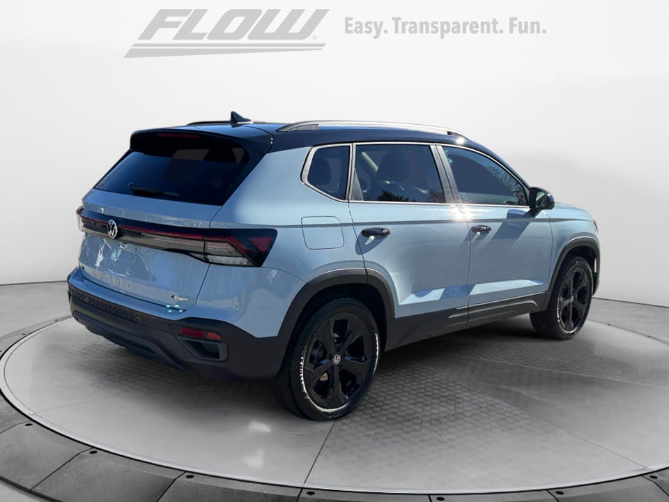 2026 Volkswagen Taos SE Black