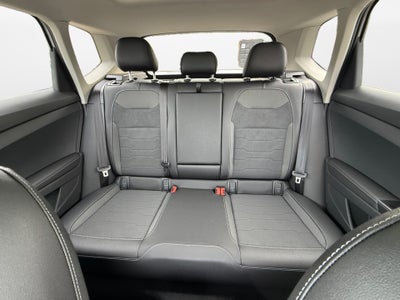 2026 Volkswagen Taos SE Black