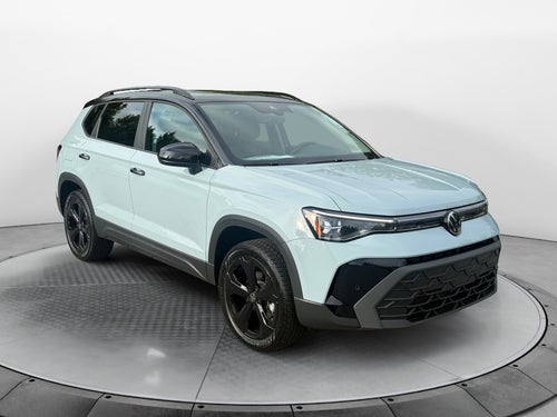 2027 Volkswagen Taos SE Black