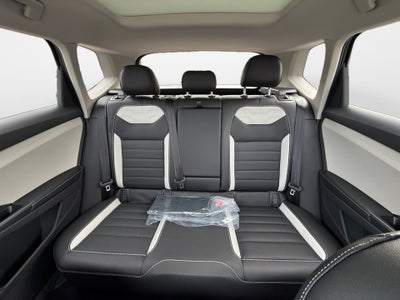 2026 Volkswagen Taos SEL