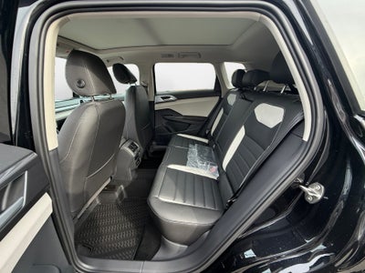 2026 Volkswagen Taos SEL