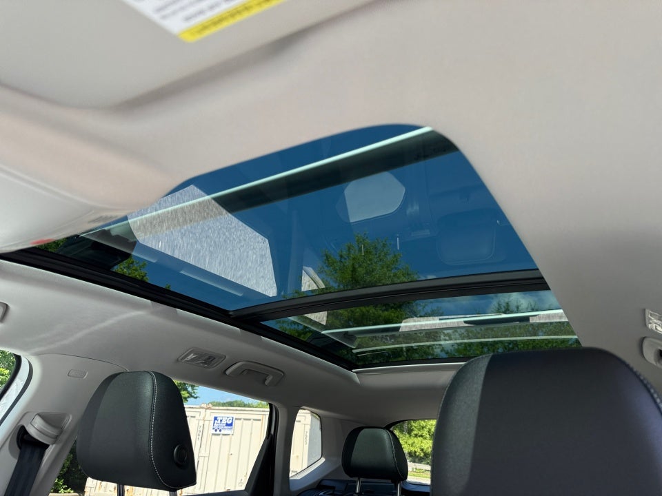 2025 Volkswagen Taos 1.5T SEL