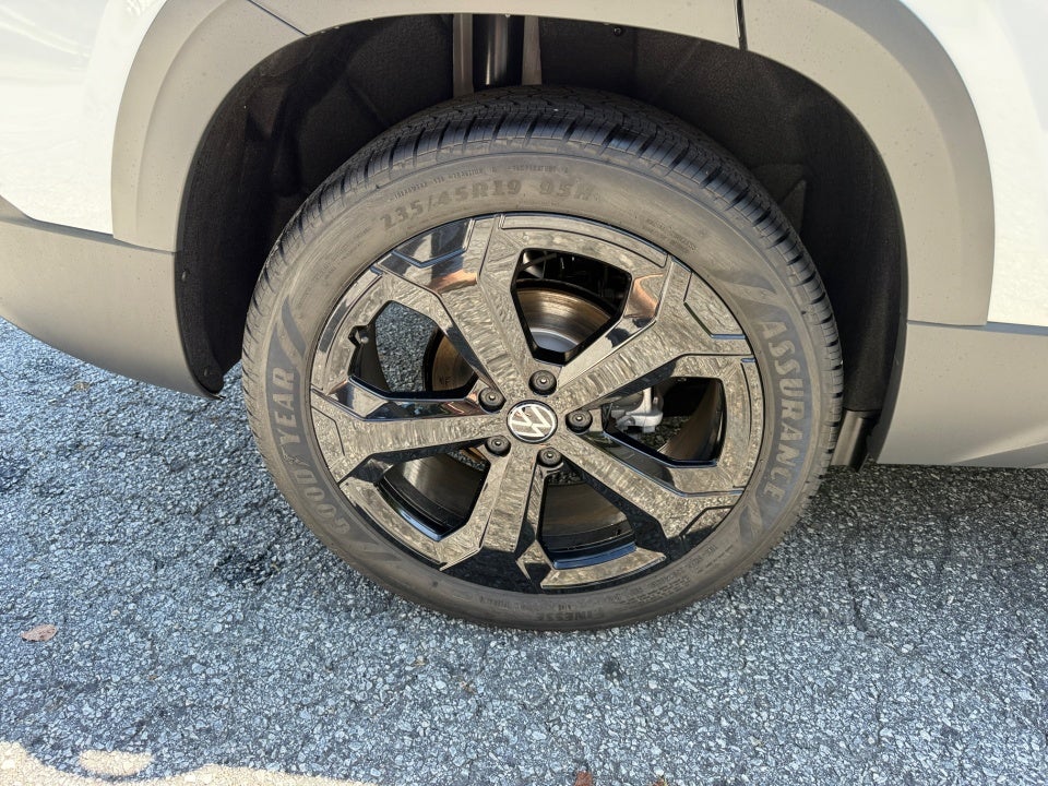 2025 Volkswagen Taos 1.5T SEL