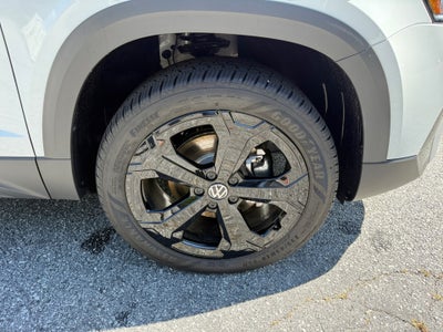 2025 Volkswagen Taos 1.5T SEL