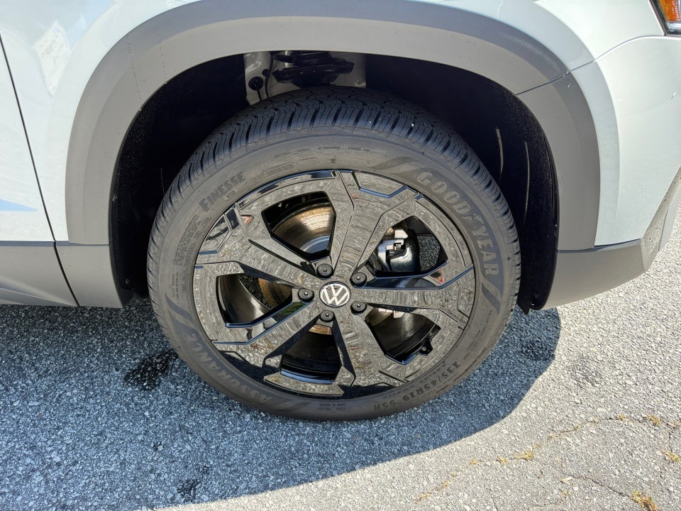 2025 Volkswagen Taos 1.5T SEL