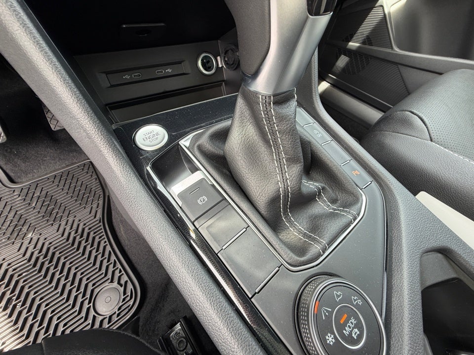 2026 Volkswagen Taos SEL
