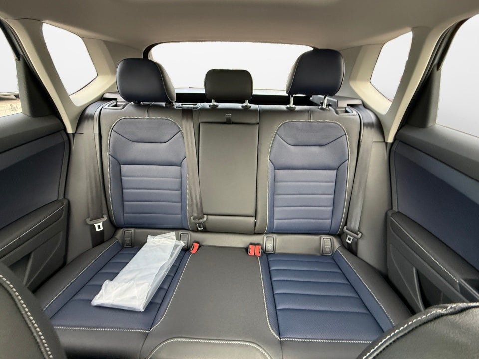 2026 Volkswagen Taos SEL