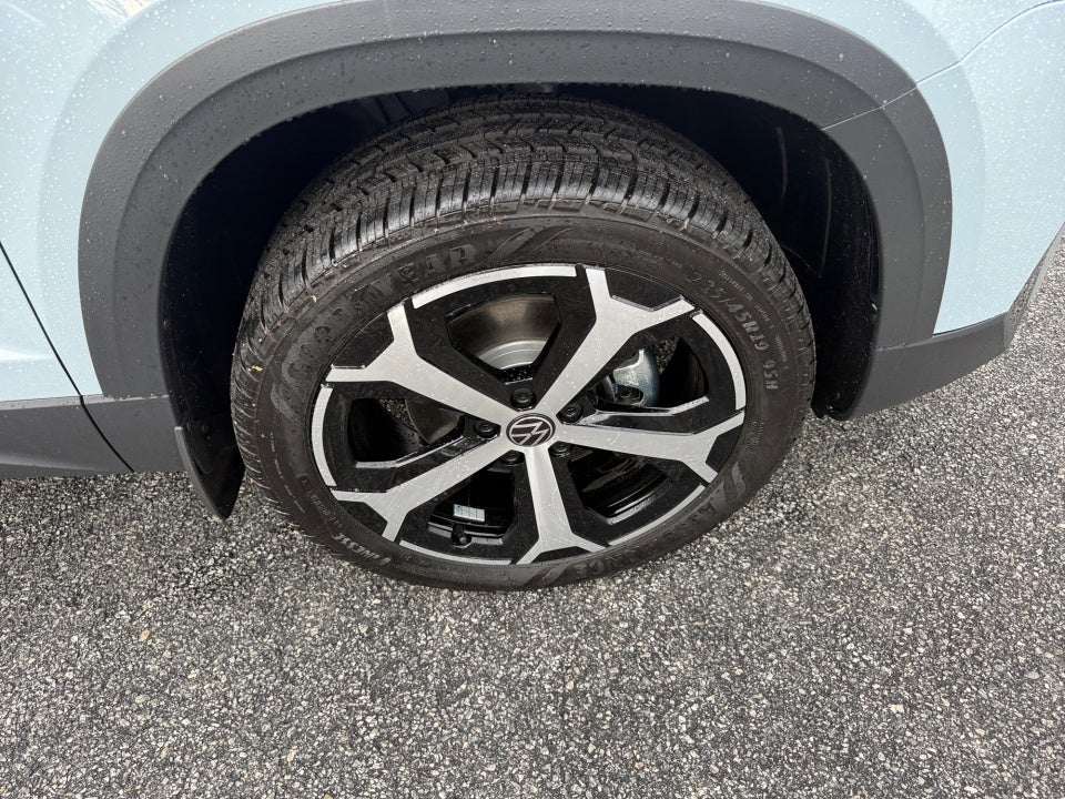 2027 Volkswagen Taos SEL