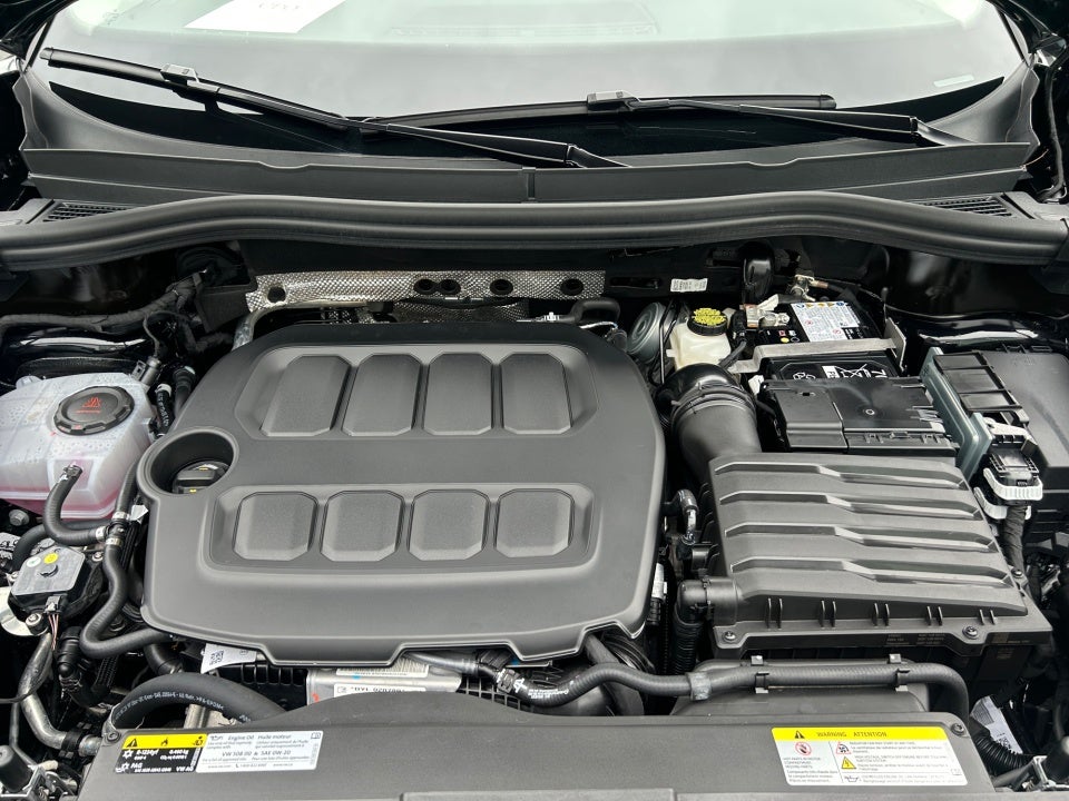 2025 Volkswagen Tiguan 2.0T SE