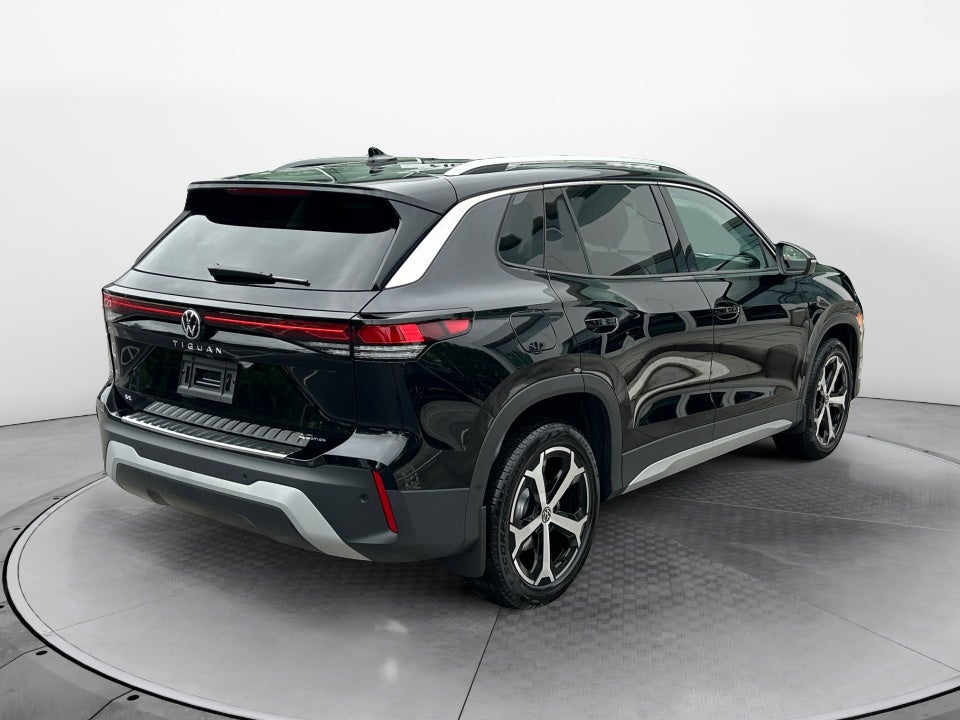 2025 Volkswagen Tiguan 2.0T SE