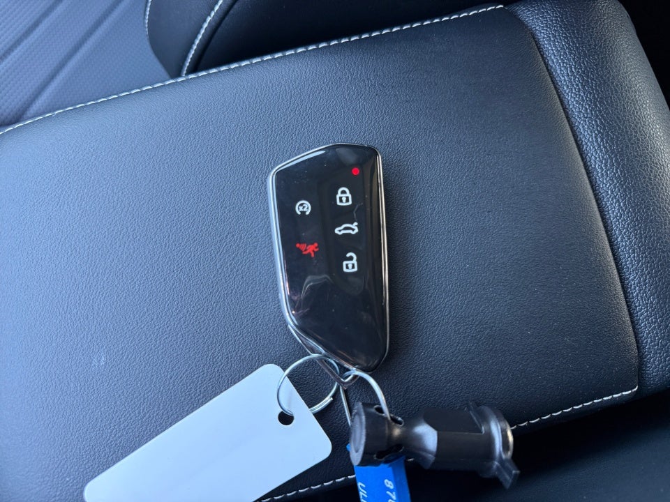 2025 Volkswagen Tiguan 2.0T SE R-Line Black