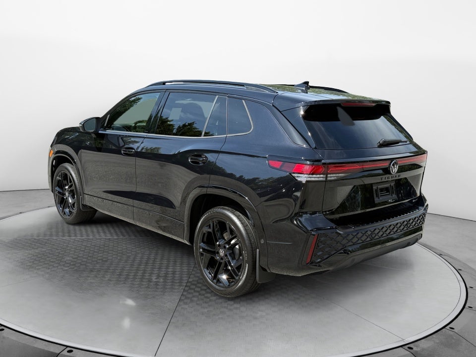 2026 Volkswagen Tiguan SE R-Line Black