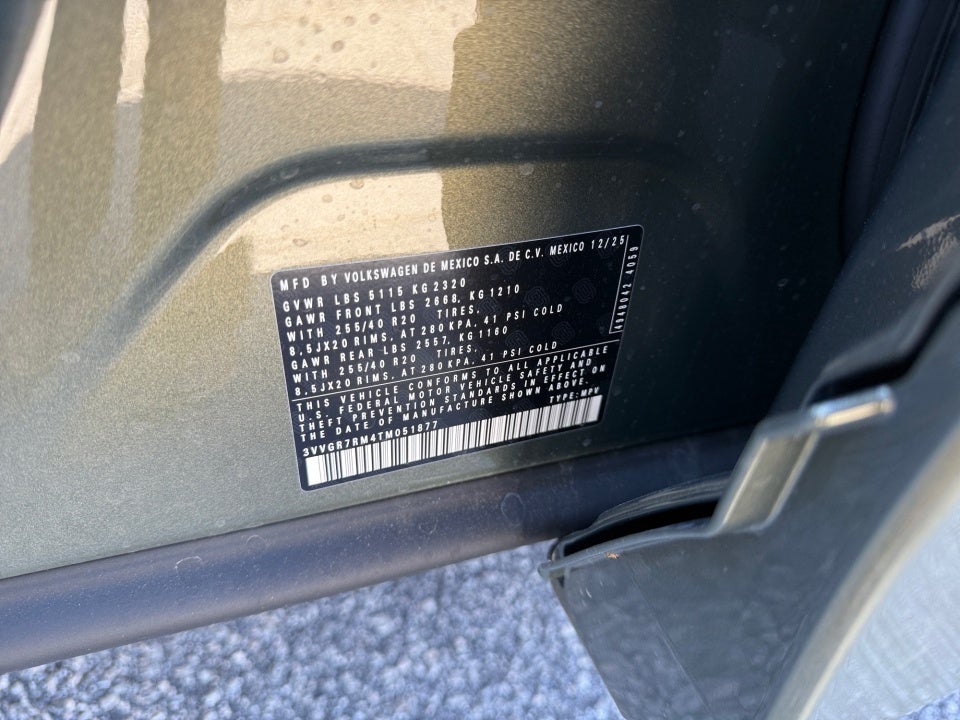 2026 Volkswagen Tiguan SE R-Line Black