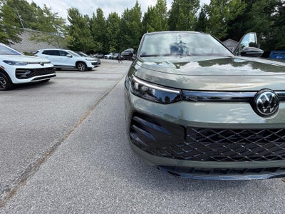 2026 Volkswagen Tiguan SE R-Line Black