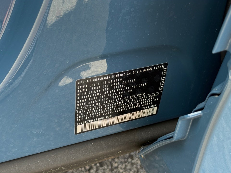 2026 Volkswagen Tiguan SE R-Line Black