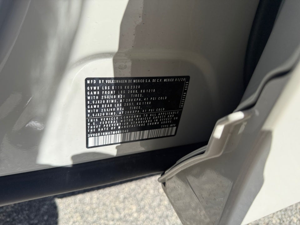 2026 Volkswagen Tiguan SE R-Line Black