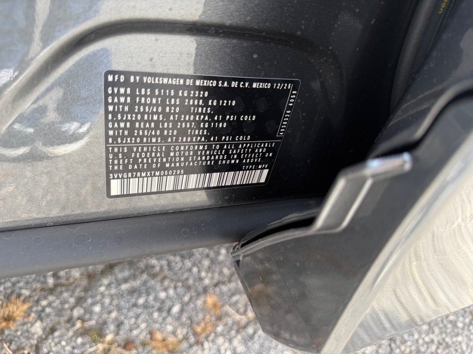 2026 Volkswagen Tiguan SE R-Line Black