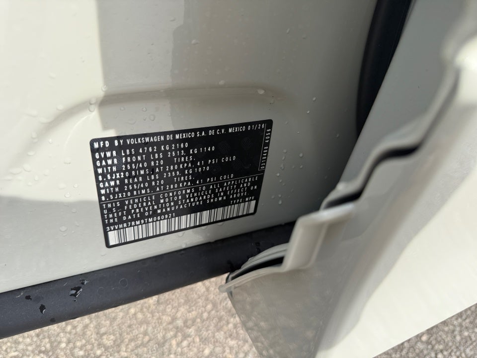 2026 Volkswagen Tiguan SE R-Line Black