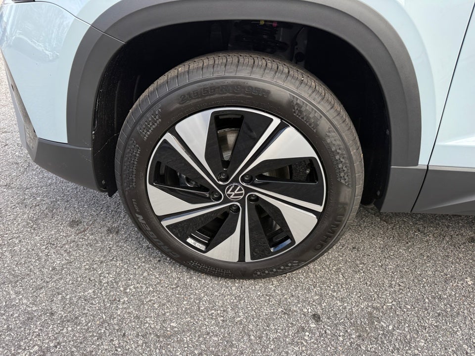 2026 Volkswagen Taos SE