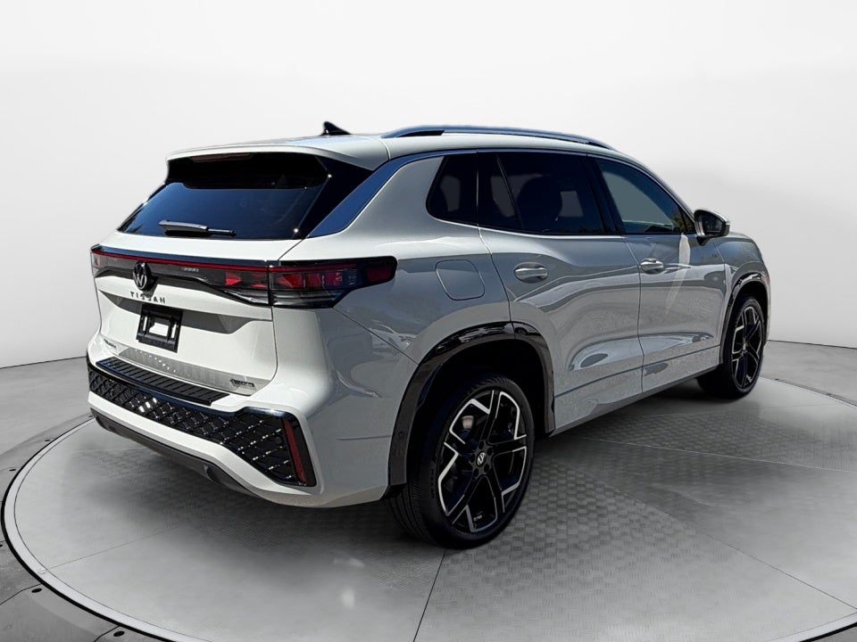 2026 Volkswagen Tiguan SEL R-Line Turbo